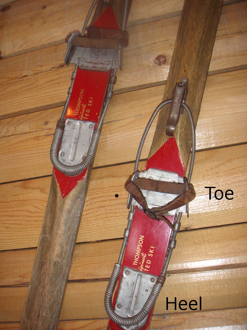 Old Nordic Ski Binding